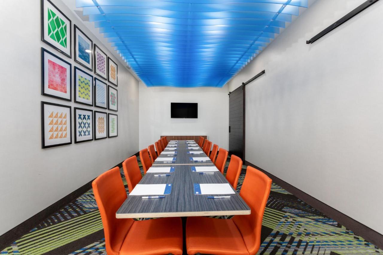 Holiday Inn Express & Suites - Miramar By Ihg מראה חיצוני תמונה