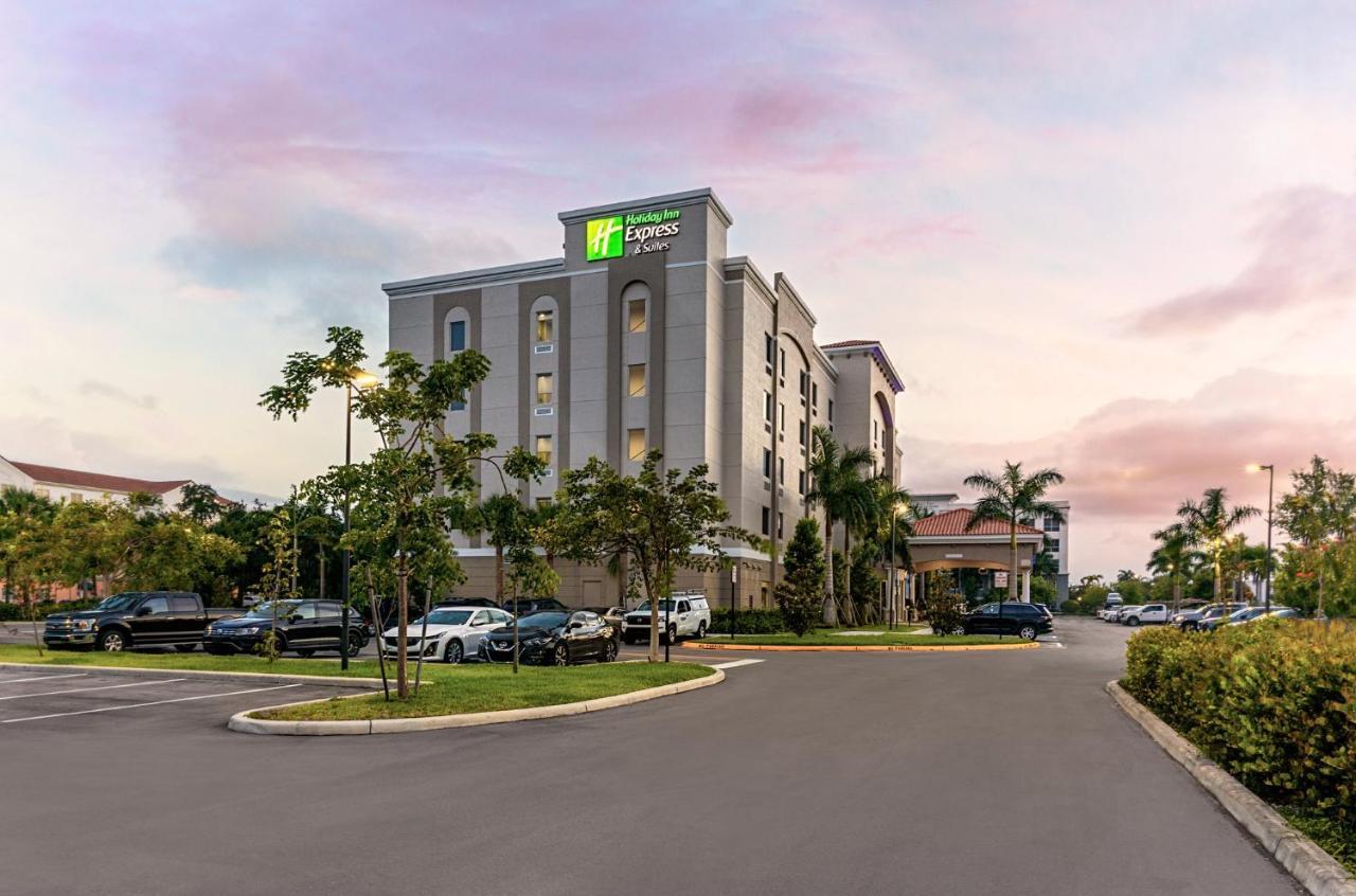 Holiday Inn Express & Suites - Miramar By Ihg מראה חיצוני תמונה