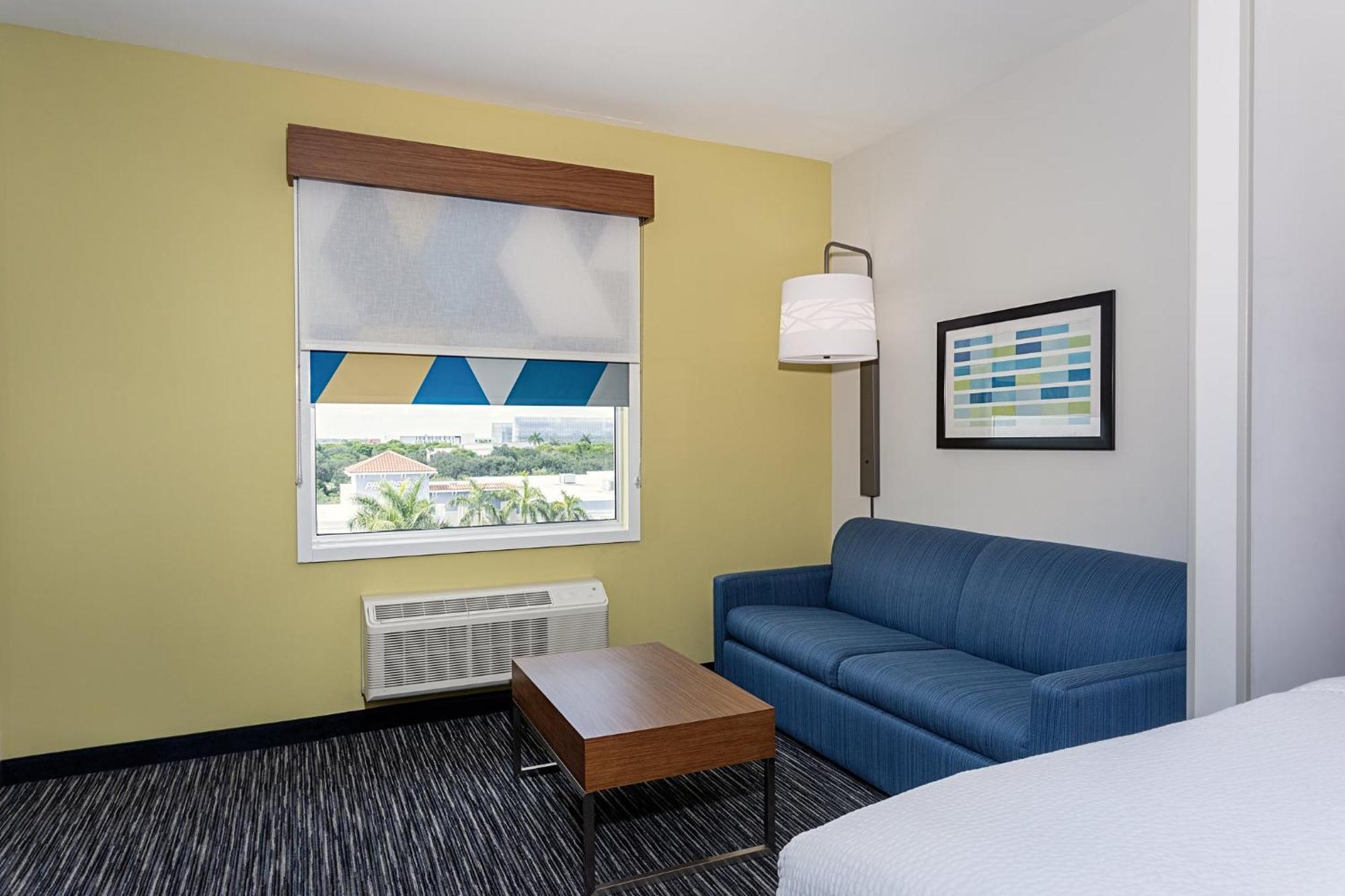 Holiday Inn Express & Suites - Miramar By Ihg מראה חיצוני תמונה