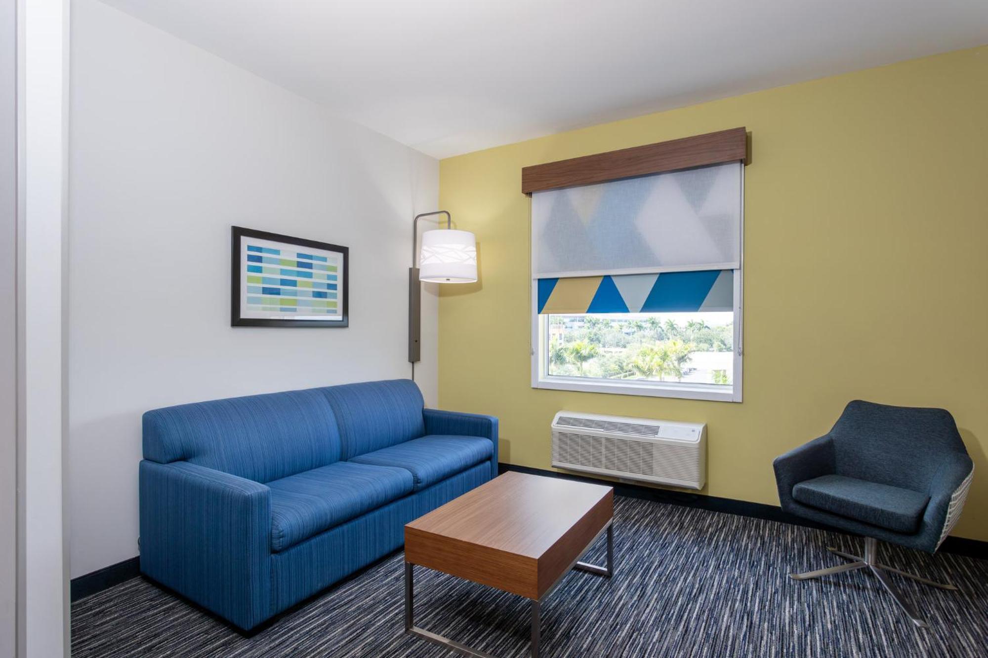 Holiday Inn Express & Suites - Miramar By Ihg מראה חיצוני תמונה