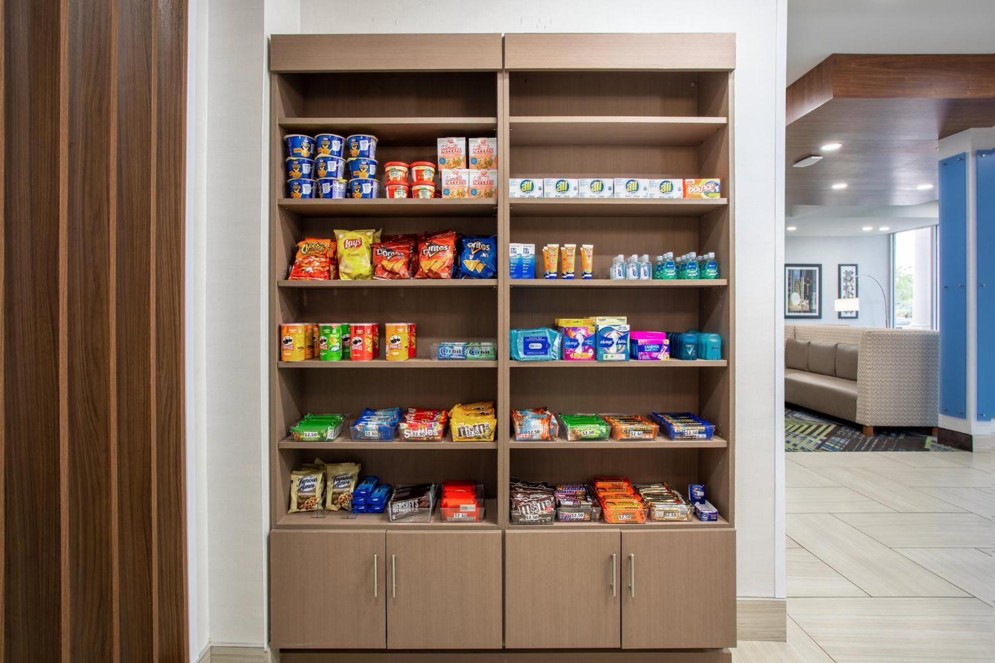 Holiday Inn Express & Suites - Miramar By Ihg מראה חיצוני תמונה