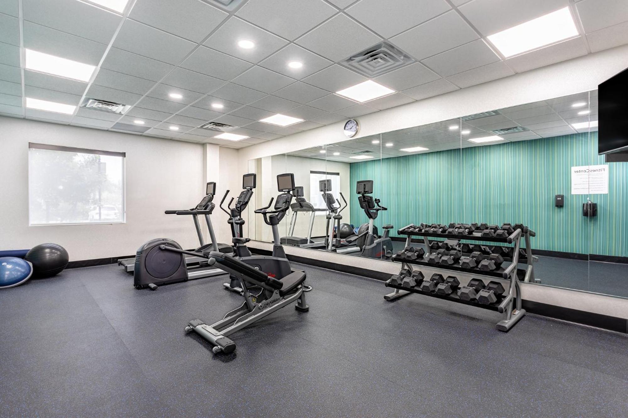 Holiday Inn Express & Suites - Miramar By Ihg מראה חיצוני תמונה