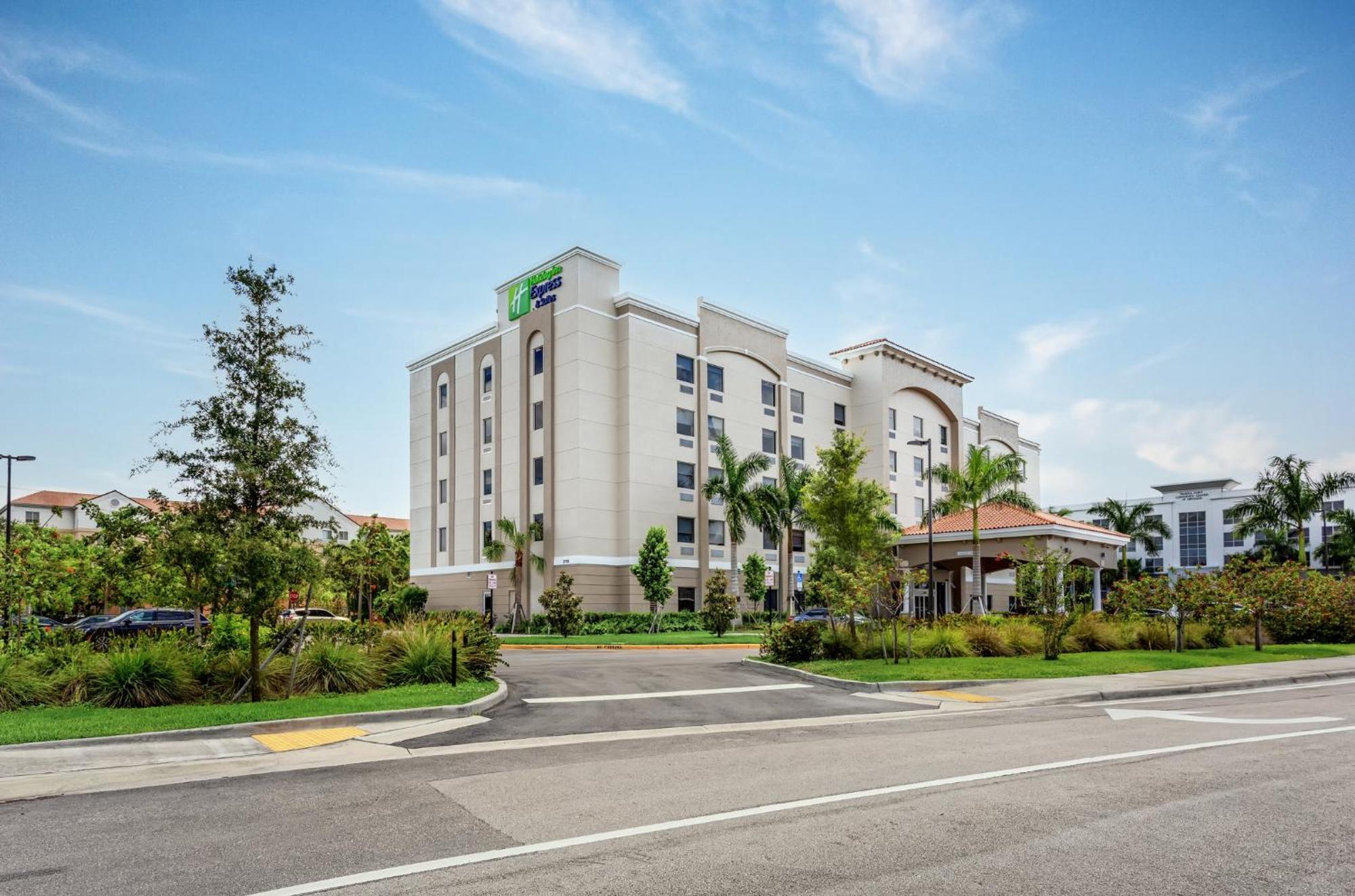 Holiday Inn Express & Suites - Miramar By Ihg מראה חיצוני תמונה
